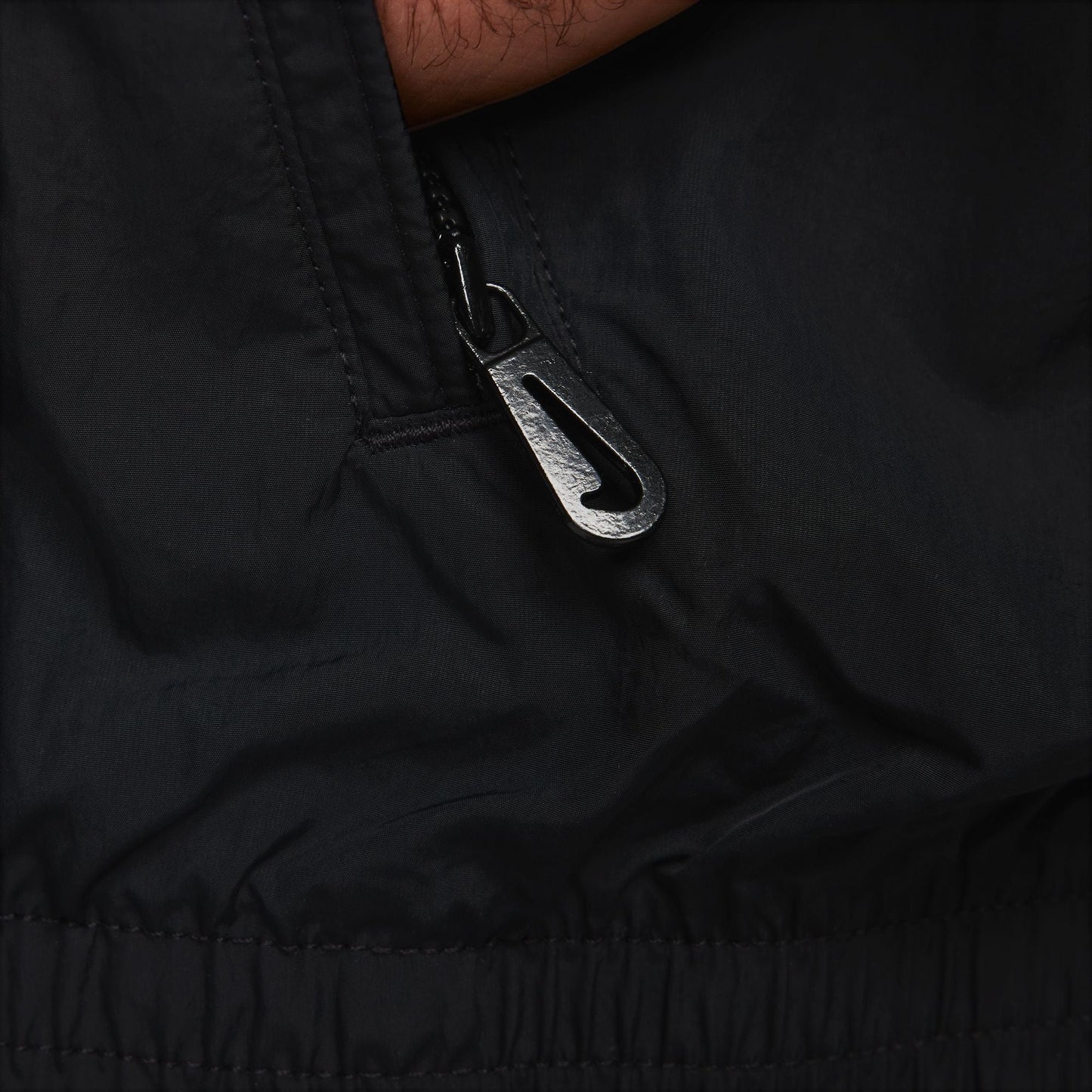 Nike Sportswear Solo Swoosh Woven Jacket - Black