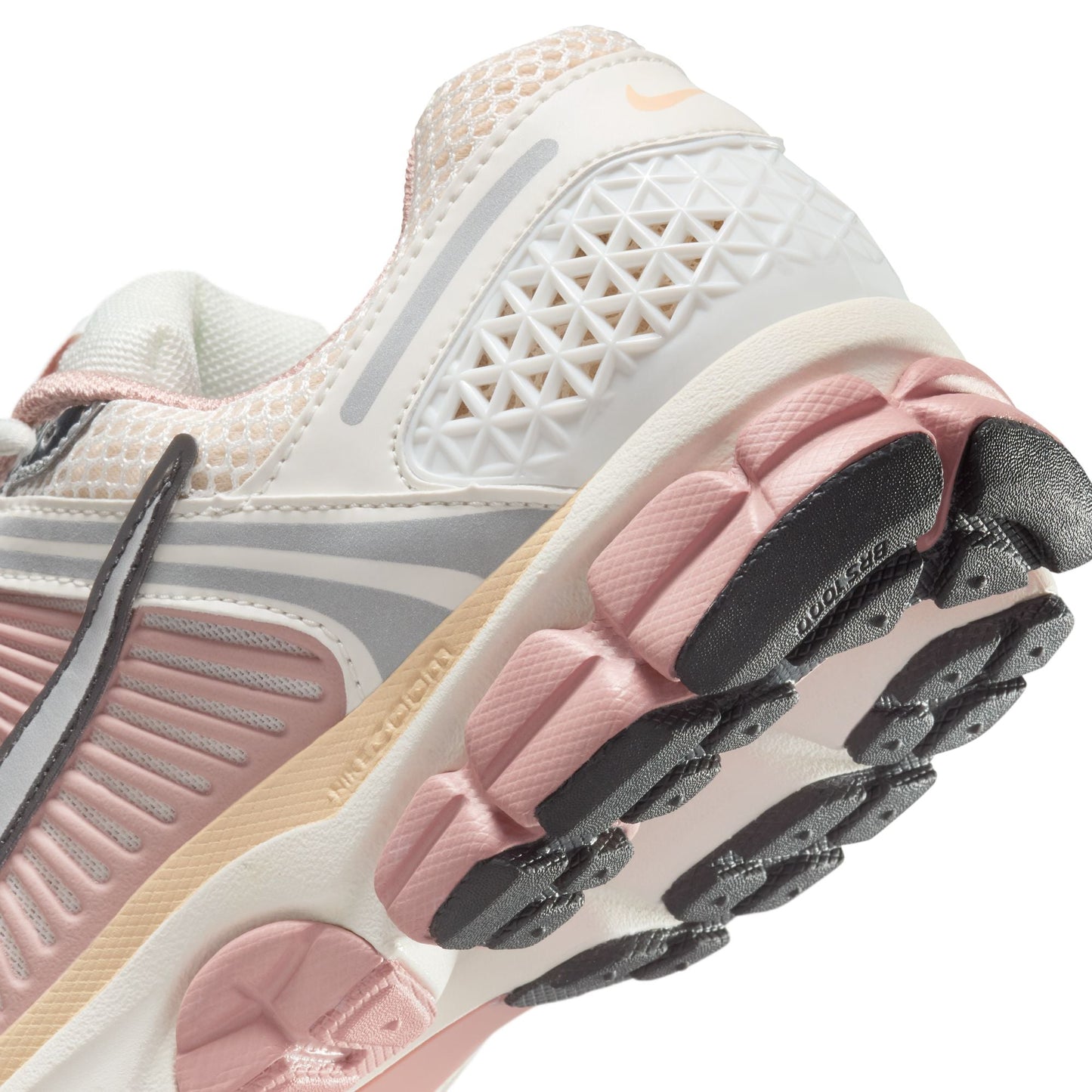 Women's Nike Zoom Vomero 5 - "Particle Pink"