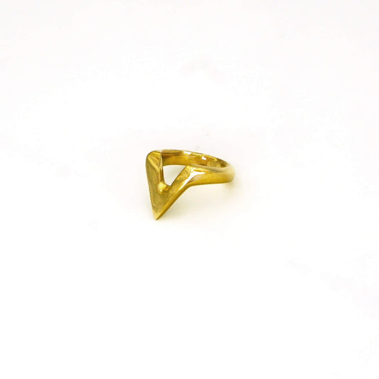 V-Shape Brass Ring for Men & Women | Nyeupe